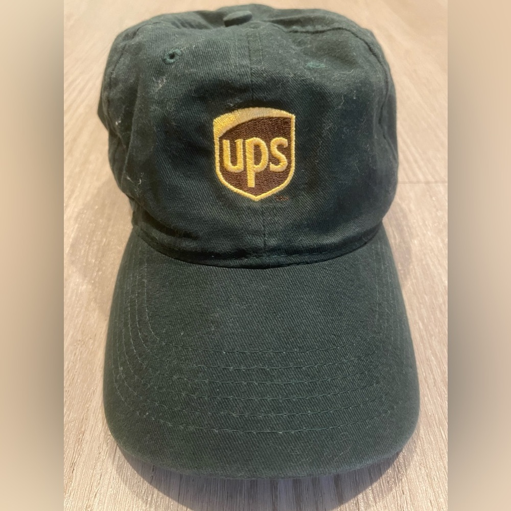 UPS HAT GREEN